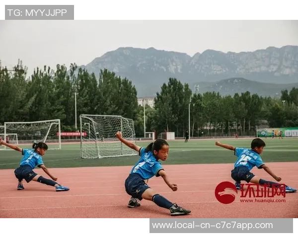 少林足球与螳螂拳的完美结合探讨武术与足球的奇妙交融之道